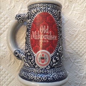 Vintage Old Milwaukee beer cup
